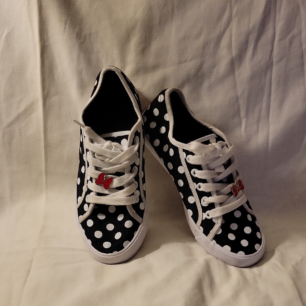 Ploka Dot Minnie Mouse Sneakers Size 7
